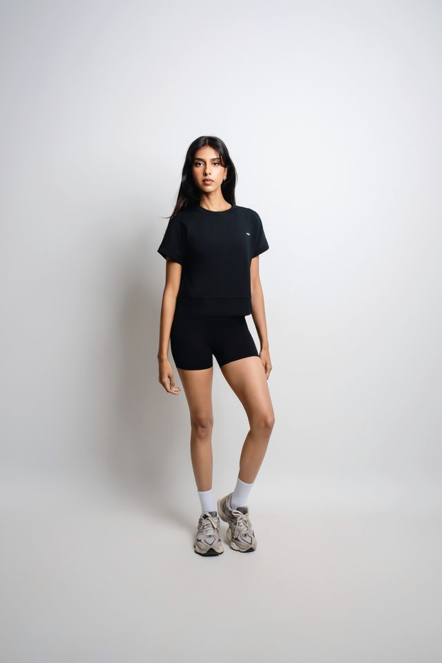 lifestyle cropped shirt